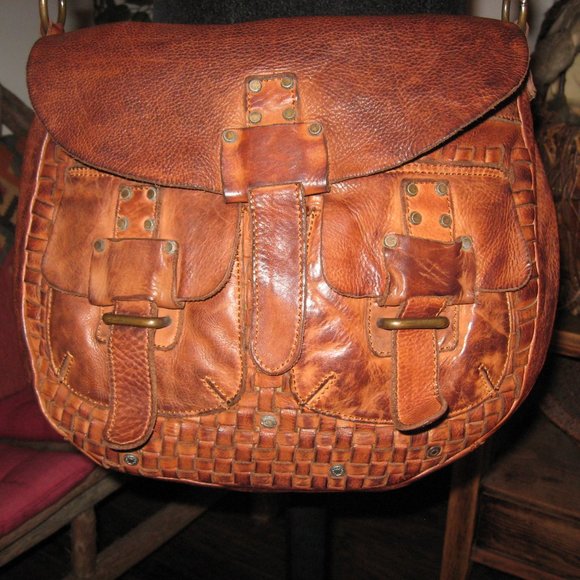 SOLD. SOLD. SOLD. WILSONS VINTAGE LARGE CROSSBODY BAG - Picture 1 of 10